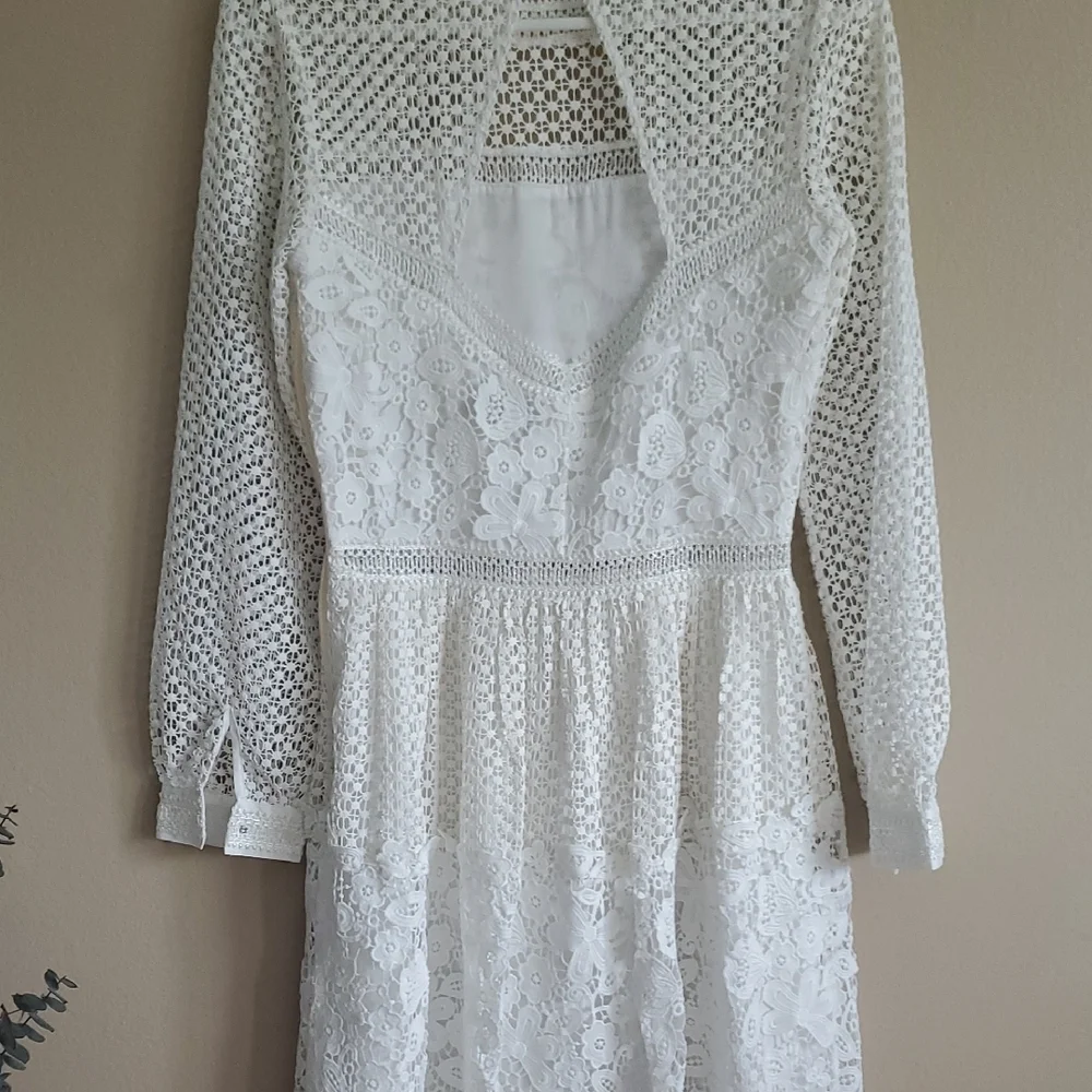 BHLDN White Long Sleeve Lace Wedding Dress Or Any Occassion - Picture 9 of 13